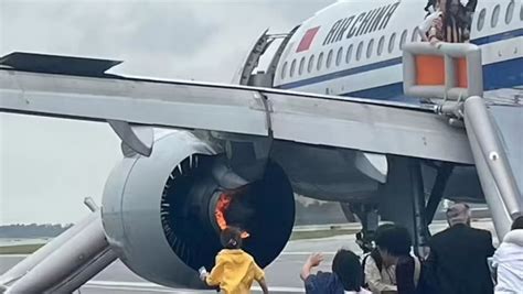 Changi Airport closes runway for 3 hours after Air China flight catches.